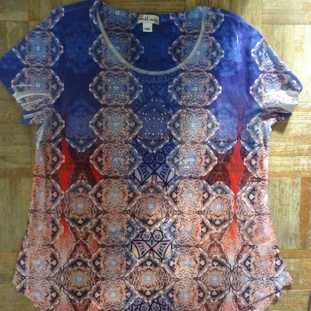 WORLD UNITY SIZE LARGE T-SHIRT